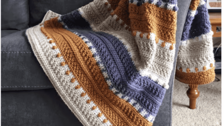 11 Easy And Beautiful Crochet Patterns For a Blanket