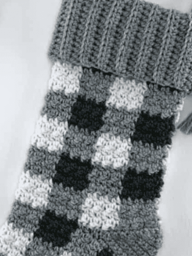 https://funcrochetpatterns.com/wp-content/uploads/2023/10/cropped-Buffalo-Plaid-Christmas-Stocking-Crochet-Pattern.png