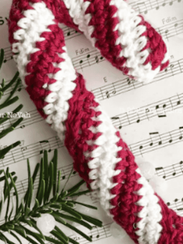 cropped-Candy-Canes-Ornaments.png