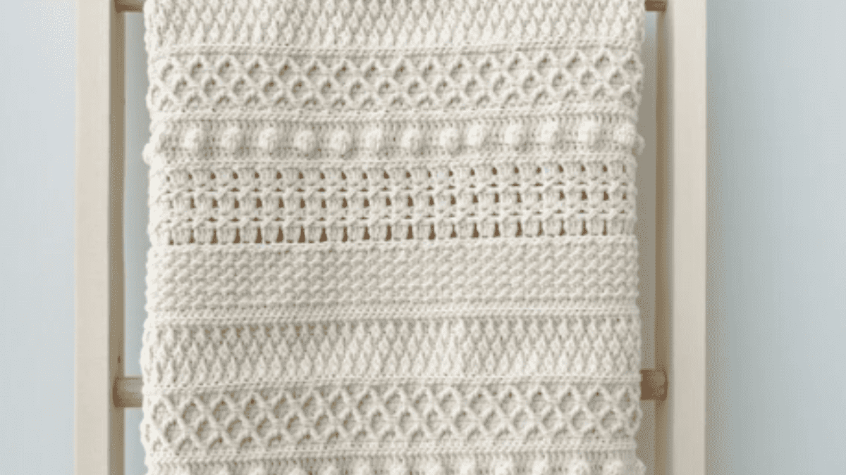 Crochet baby blanket patterns that are white and easy crochet afghans to make