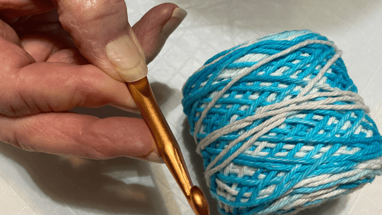 How To Hold Yarn Crochet: Best Ways For Beginners