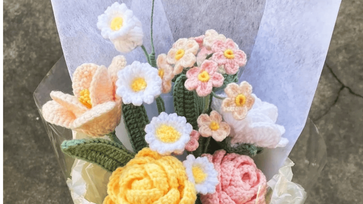 13 Stunning Crochet Patterns Of Flowers - Fun Crochet Patterns