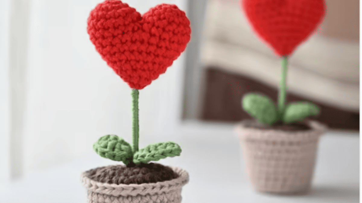 Patterns For Crochet Hearts with red heart in a small pot