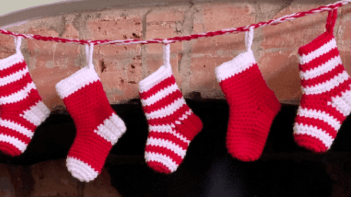 mini stockings in red and white yarn