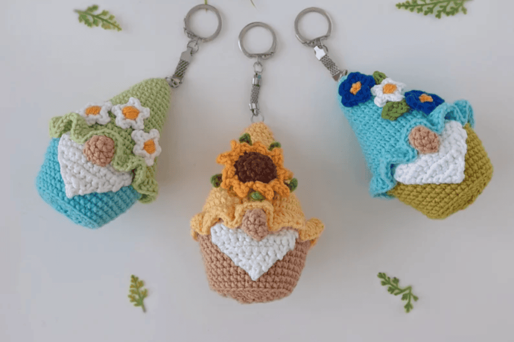 flower gnome keychain