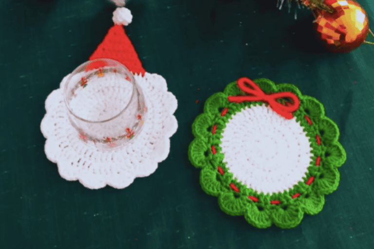 Santa and wreath coaster