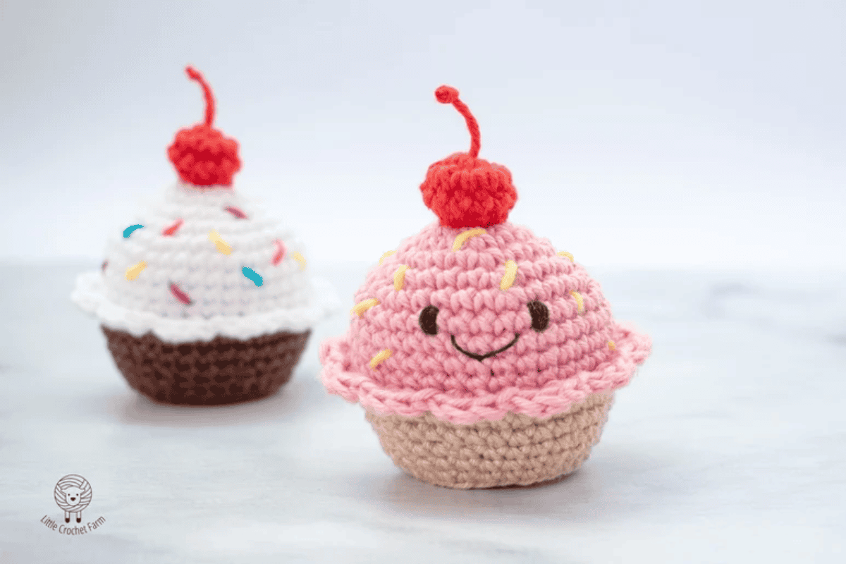 Cupcake crochet pattern with cherry on top