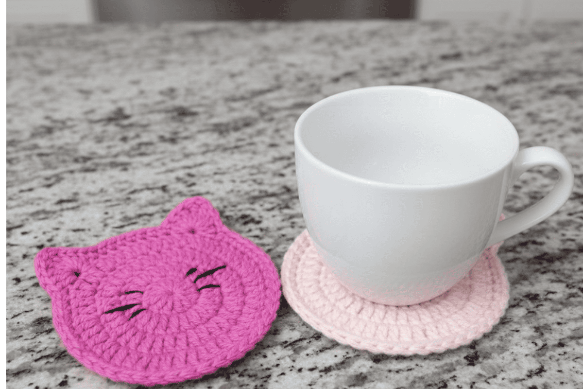 cat crochet coaster pattern in pinks
